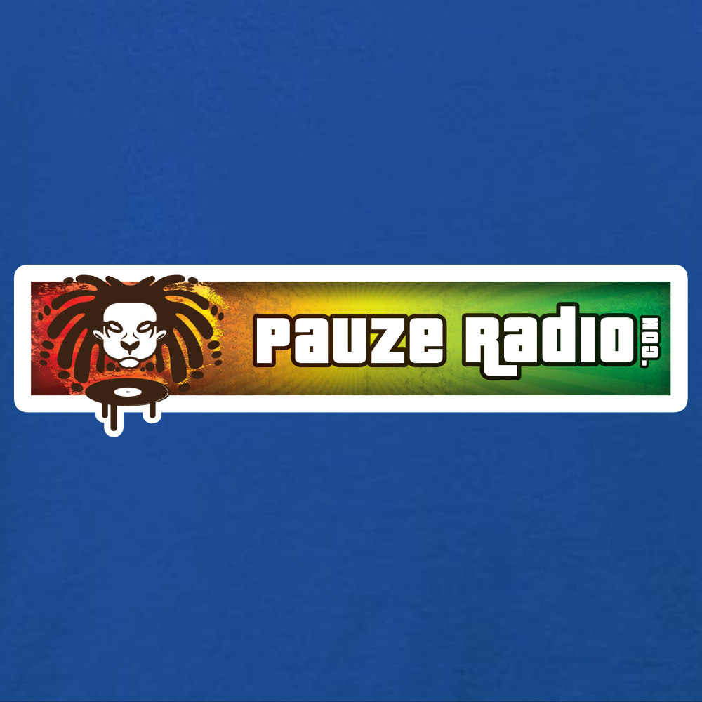Logo of Pauzeradio with a colorful design on a blue background